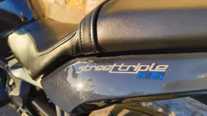 Triumph Street Triple ABS (2013 - 17)  (5)