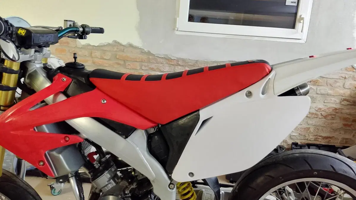HM Derapage 50 RR (2007 - 08)   (4)