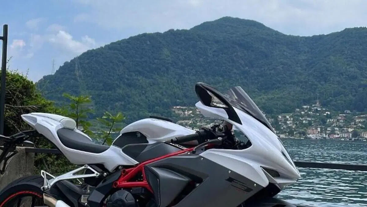 MV Agusta F3 800 EAS ABS (2013 - 17)  (2)