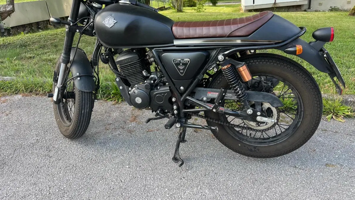 Archive Motorcycle AM 60 125 Cafe Racer (2022 - 25)  (2)