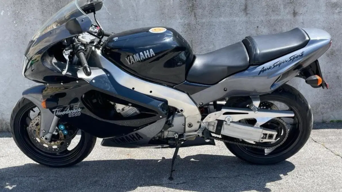 Yamaha   (4)