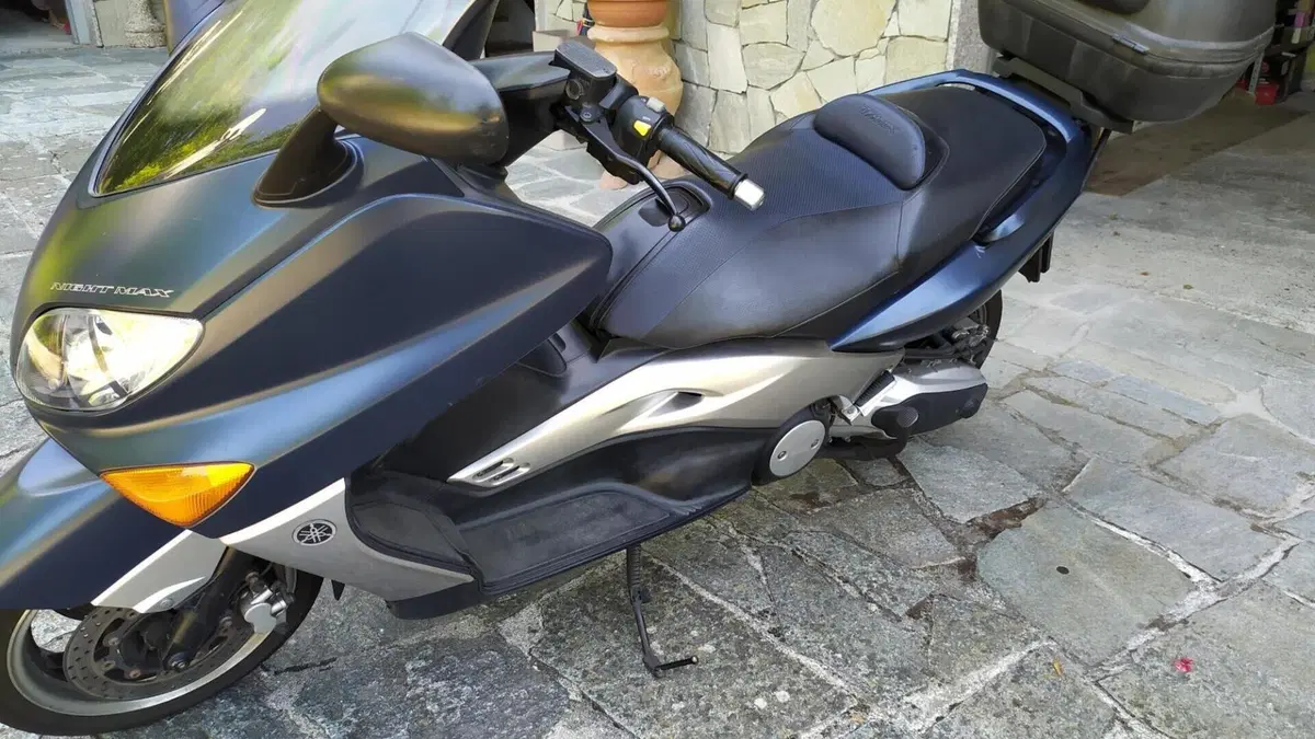 Yamaha T-Max 500 Night Max (2007 - 08)  (4)