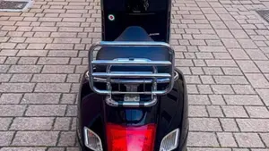 Vespa GTS 250 i.e.  (4)