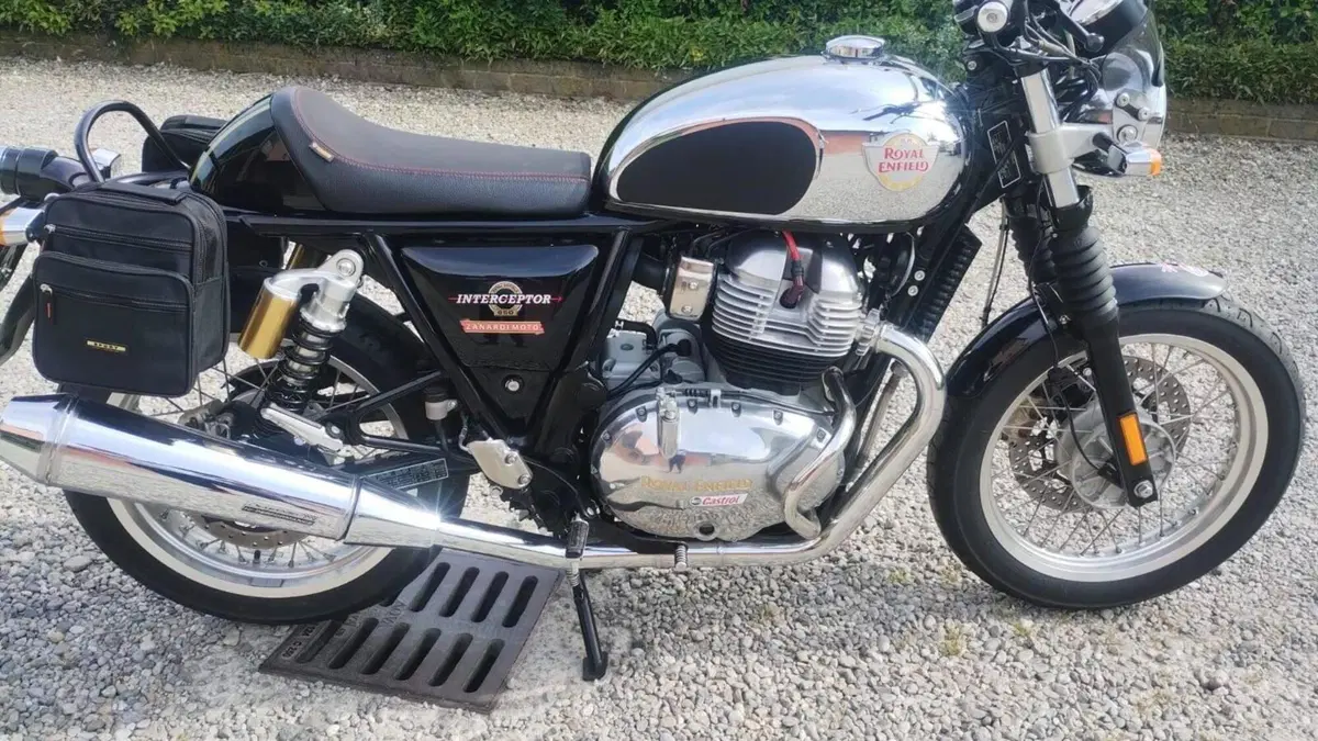 Royal Enfield Interceptor 650 (2021 - 26)  (2)