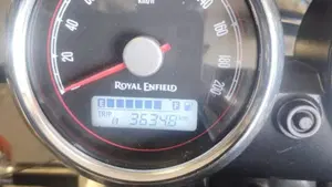 Royal Enfield Interceptor 650 (2021 - 26)  (12)