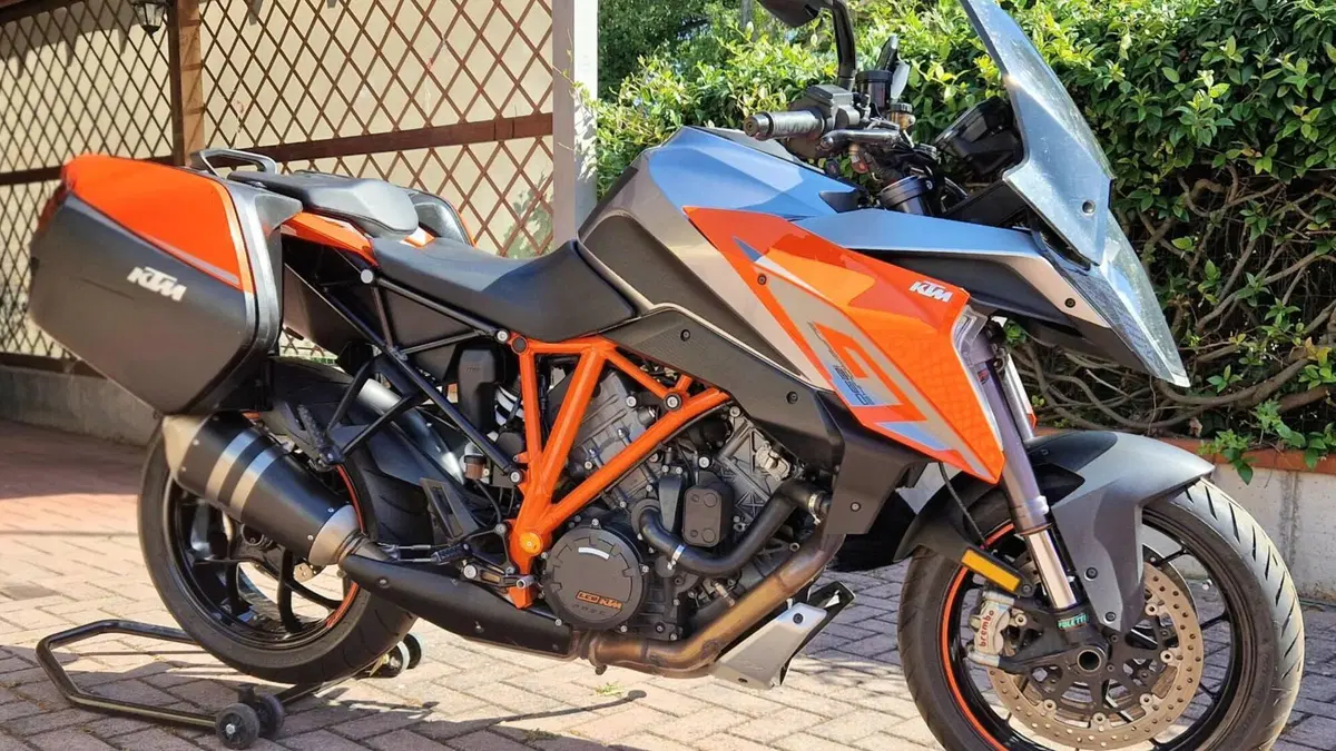KTM 1290 Super Duke GT ABS (2016 - 18)  (7)