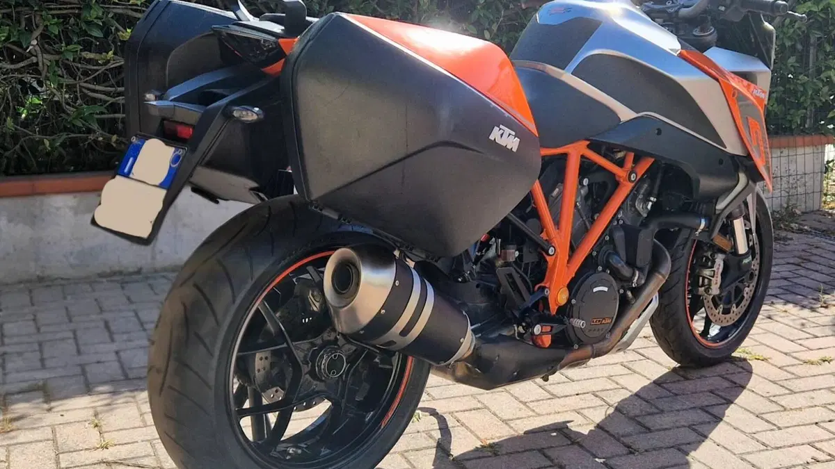 KTM 1290 Super Duke GT ABS (2016 - 18)  (8)