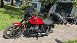 Moto Guzzi V7 Stone (2021 - 24)  (2)