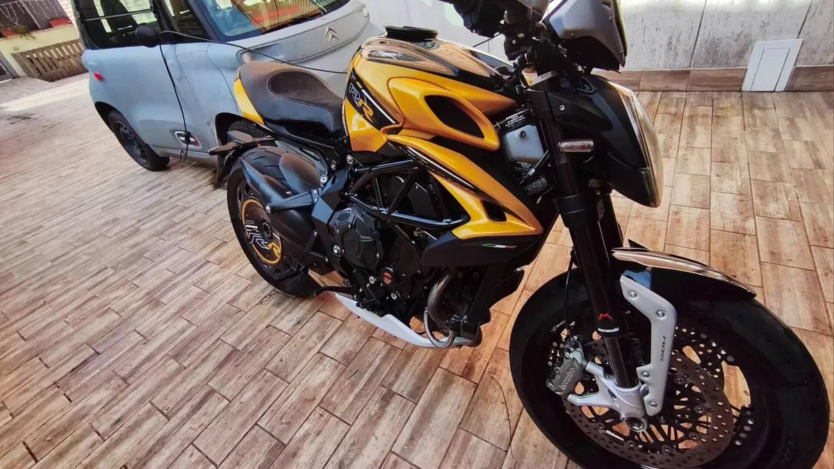MV Agusta Dragster 800 RR SCS (2021 - 25) 