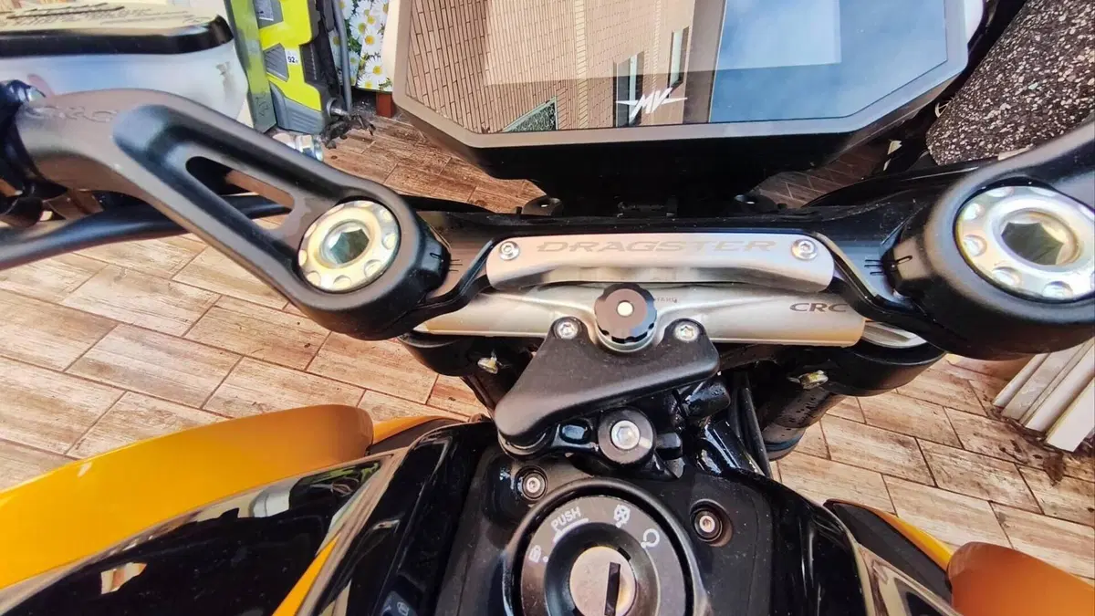 MV Agusta Dragster 800 RR SCS (2021 - 25)  (2)