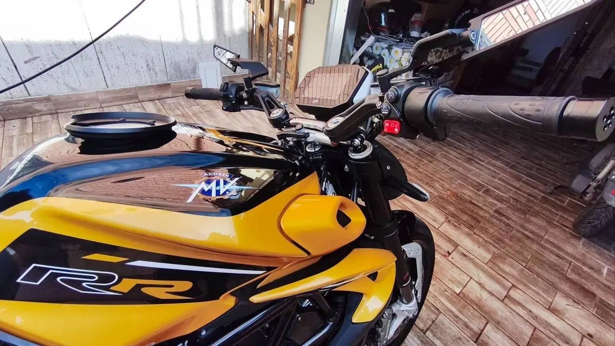 MV Agusta Dragster 800 RR SCS (2021 - 25)  (4)