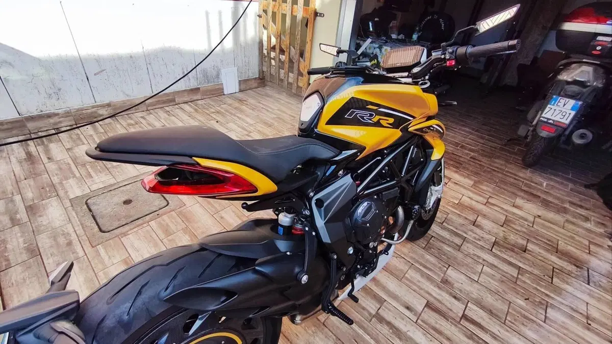 MV Agusta Dragster 800 RR SCS (2021 - 25)  (7)