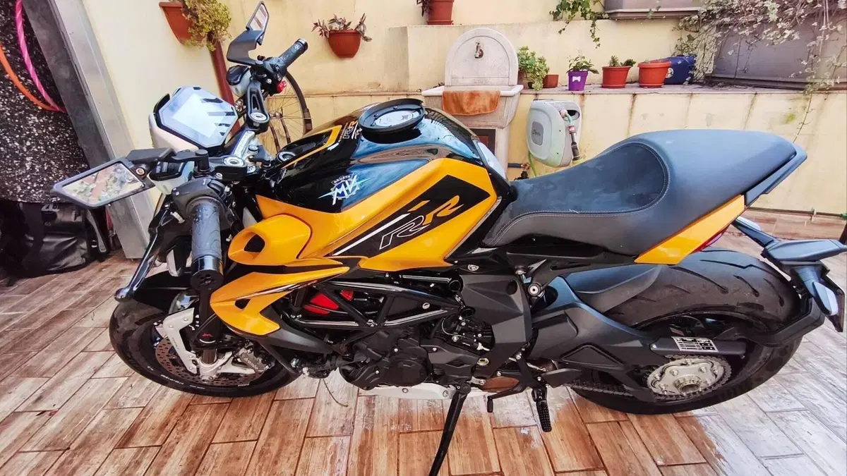 MV Agusta Dragster 800 RR SCS (2021 - 25)  (11)