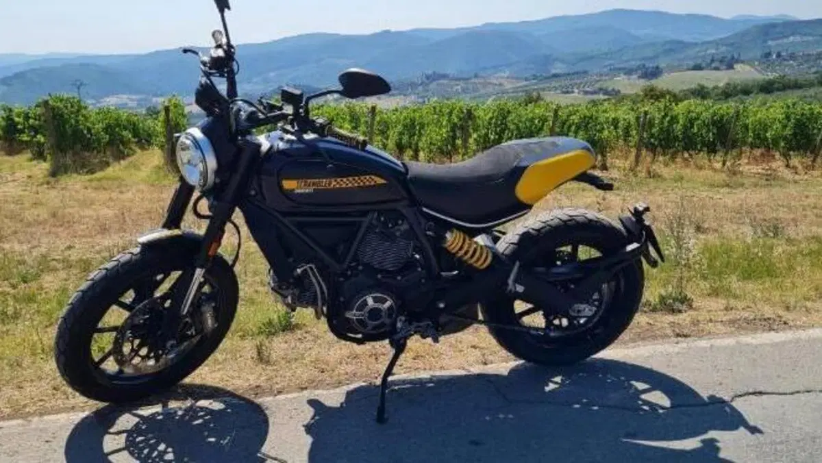 Ducati Scrambler 800 Full Throttle (2017 - 21)  (2)