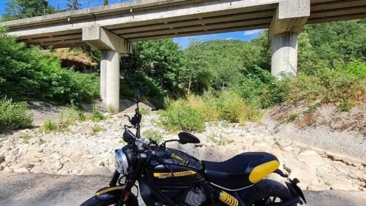 Ducati Scrambler 800 Full Throttle (2017 - 21)  (4)