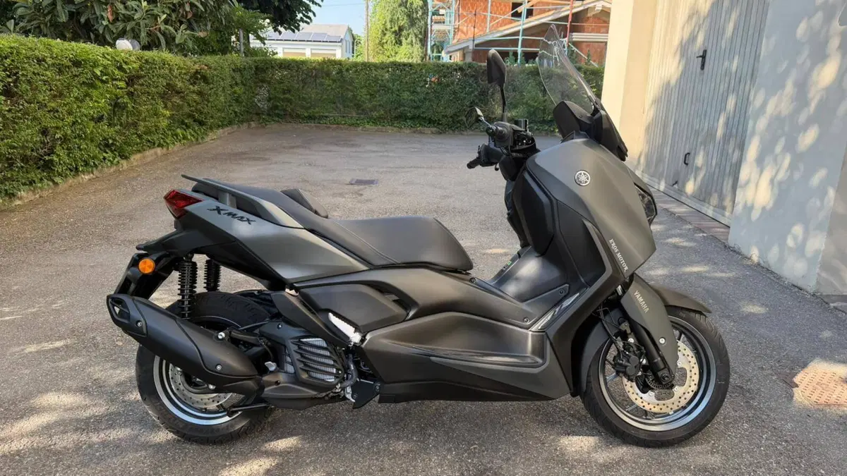 Yamaha X-Max 125 (2025 - 26)  (2)