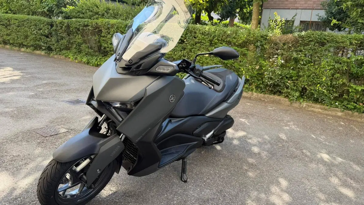 Yamaha X-Max 125 (2025 - 26)  (3)
