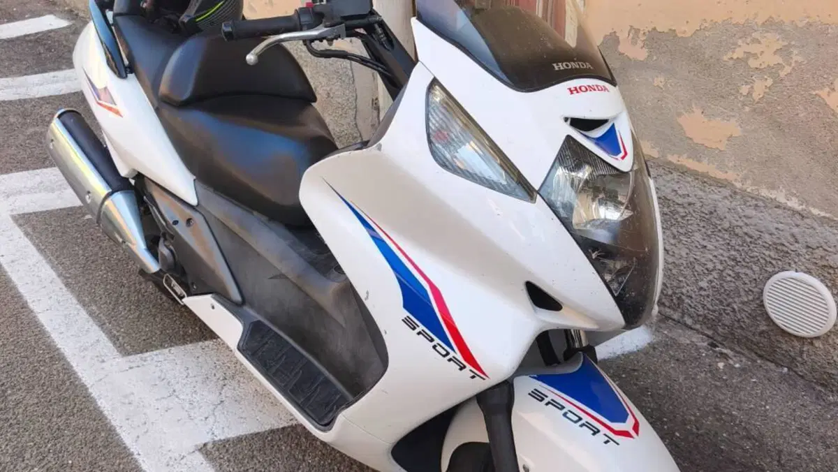 Honda Silver Wing 400 (2006 - 09)  (3)