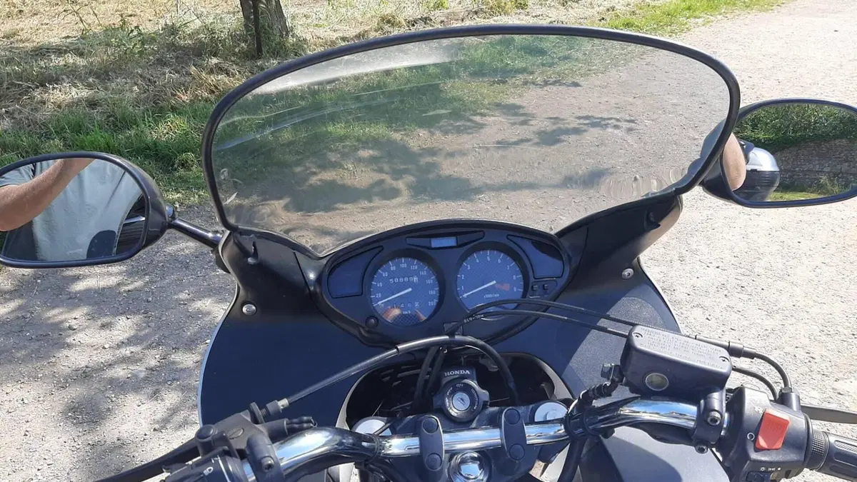 Honda Deauville 650 (2002 - 05)  (5)