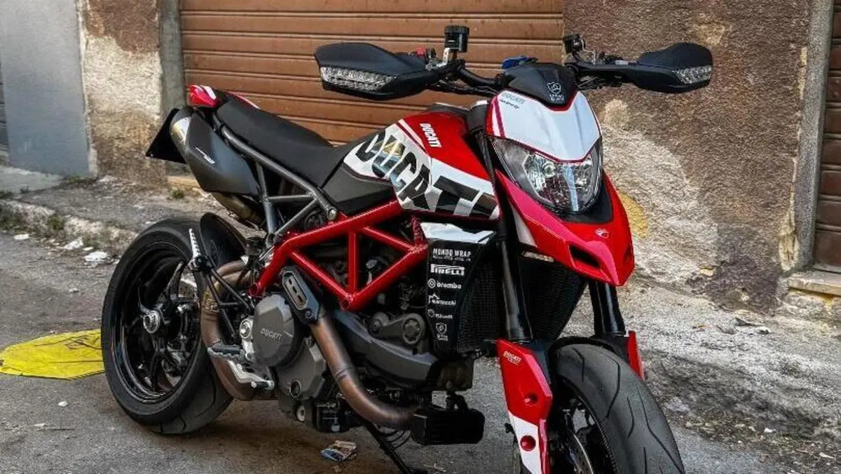 Ducati Hypermotard 950 (2022 - 25)  (2)