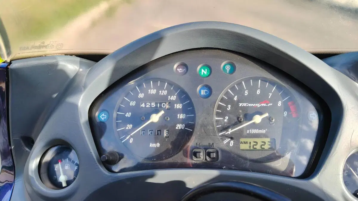 Honda Transalp XL 650V (2000 - 04)  (3)