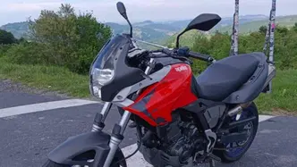 Aprilia Pegaso 650 Strada (2005 - 11) usata