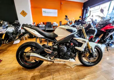 Triumph Street Triple (2007 - 12) - Annuncio 10043834