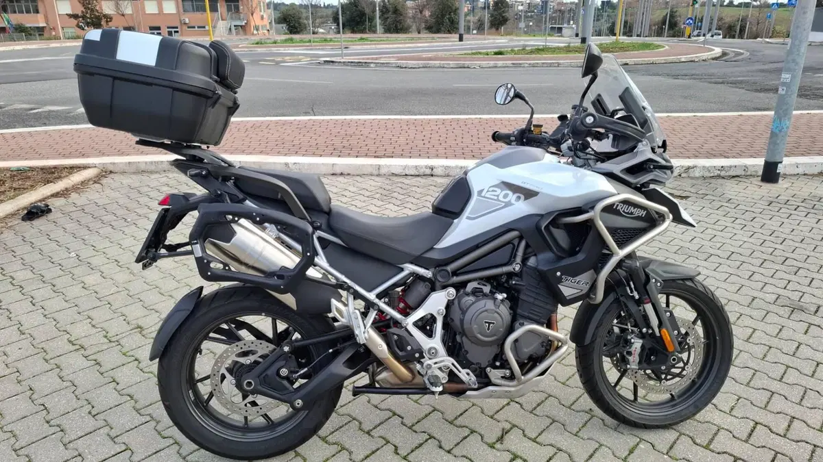 Triumph Tiger 1200 GT Pro (2022 - 23)  (2)
