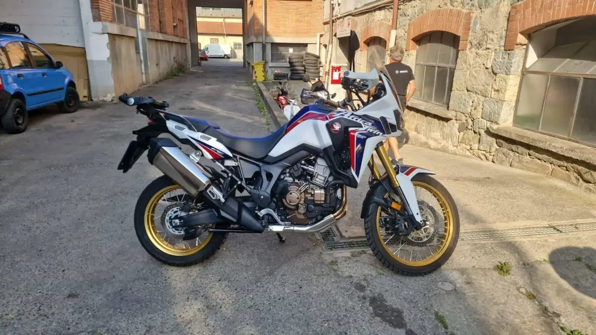 Honda Africa Twin CRF 1000L DCT ABS (2016 - 17)  (5)
