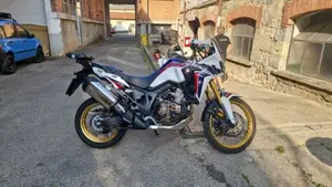 Honda Africa Twin CRF 1000L DCT ABS (2016 - 17)  (5)