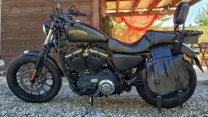 Harley-Davidson 883 Iron (2012 - 14) - XL 883N 
