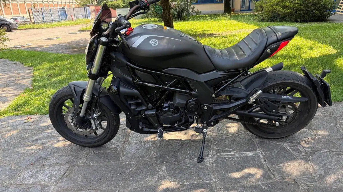Benelli 502 C (2019 - 20)  (5)