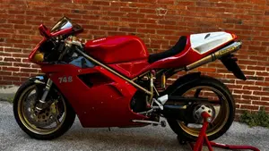 Ducati 748 S (1999 - 01)  (2)