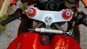 Ducati 748 S (1999 - 01)  (5)