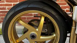 Ducati 748 S (1999 - 01)  (7)