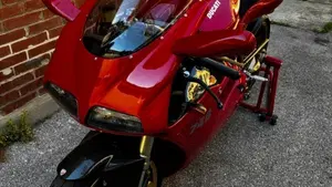 Ducati 748 S (1999 - 01)  (8)