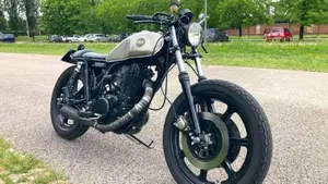 Yamaha   (2)