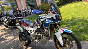 Honda Africa Twin CRF 1000L Adventure Sports DCT (2018 - 19)  (2)