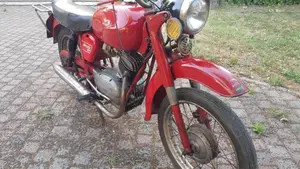 Moto Guzzi   (2)