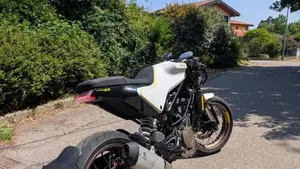 Husqvarna Vitpilen 401 (2018 - 19)  (2)