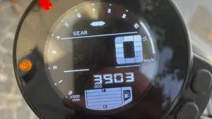 Yamaha XSR 700 XTribute (2022 - 24)  (3)