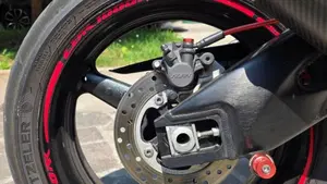 Honda CBR 1000 RR Fireblade (2008 - 11)  (7)