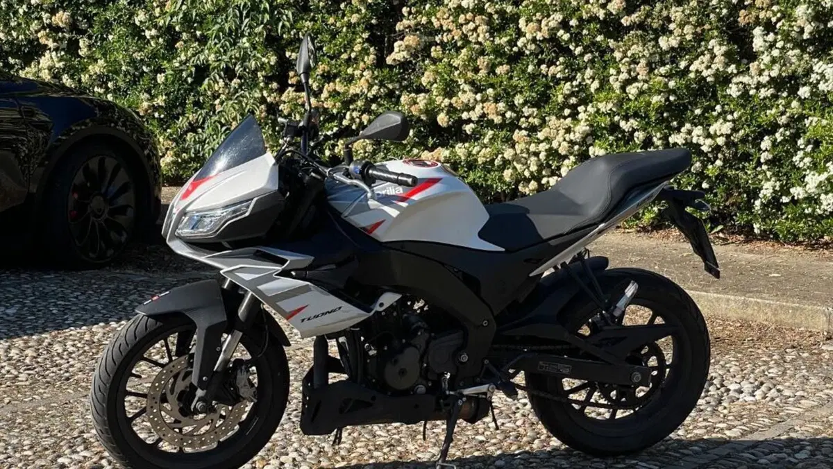 Aprilia Tuono 125 (2021 - 24)  (2)