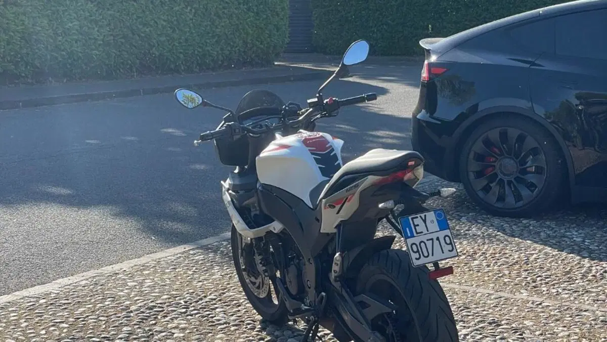 Aprilia Tuono 125 (2021 - 24)  (3)