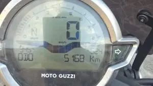 Moto Guzzi V7 Stone Special Edition (2022 - 25)  (3)