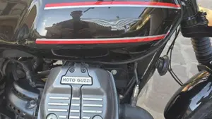 Moto Guzzi V7 Stone Special Edition (2022 - 25)  (7)