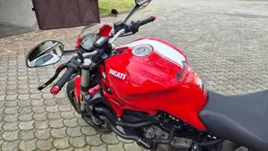 Ducati Monster 821 Stripe ABS (2015 - 17)  (10)
