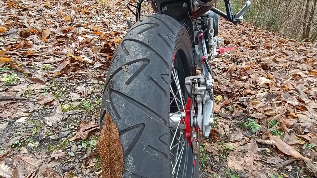 Fantic Motor Motard 125 M Performance 4t (2019)  (2)