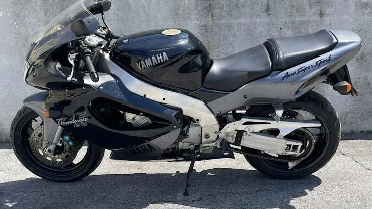 Yamaha YZF 1000 R Thunderace (1996 - 98)  (2)