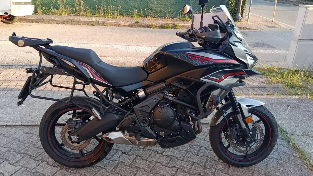 Kawasaki Versys 650 (2021 - 24)  (2)